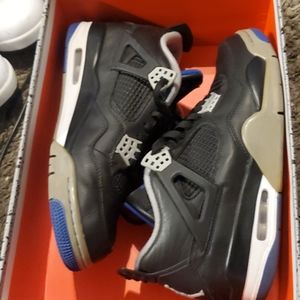 Jordan retro 4 sz9.5